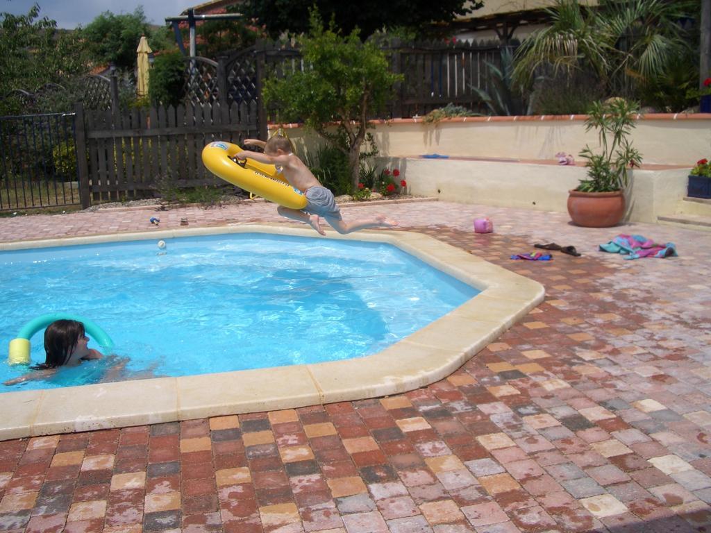Maison De Laura Salsigne Habitación foto