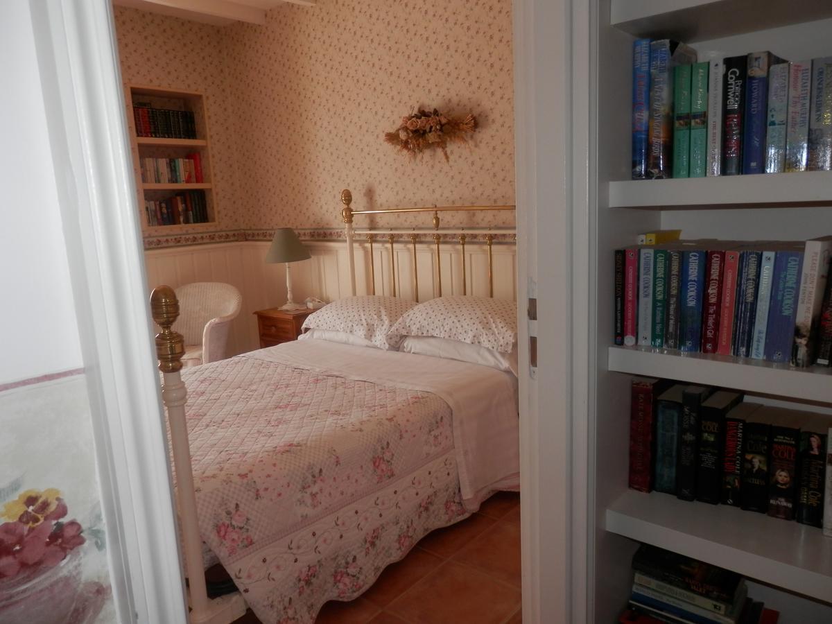 Maison De Laura Salsigne Habitación foto